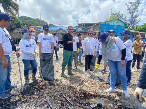 Pegadaian Ikut Kegiatan BUMN Environmental Movement,