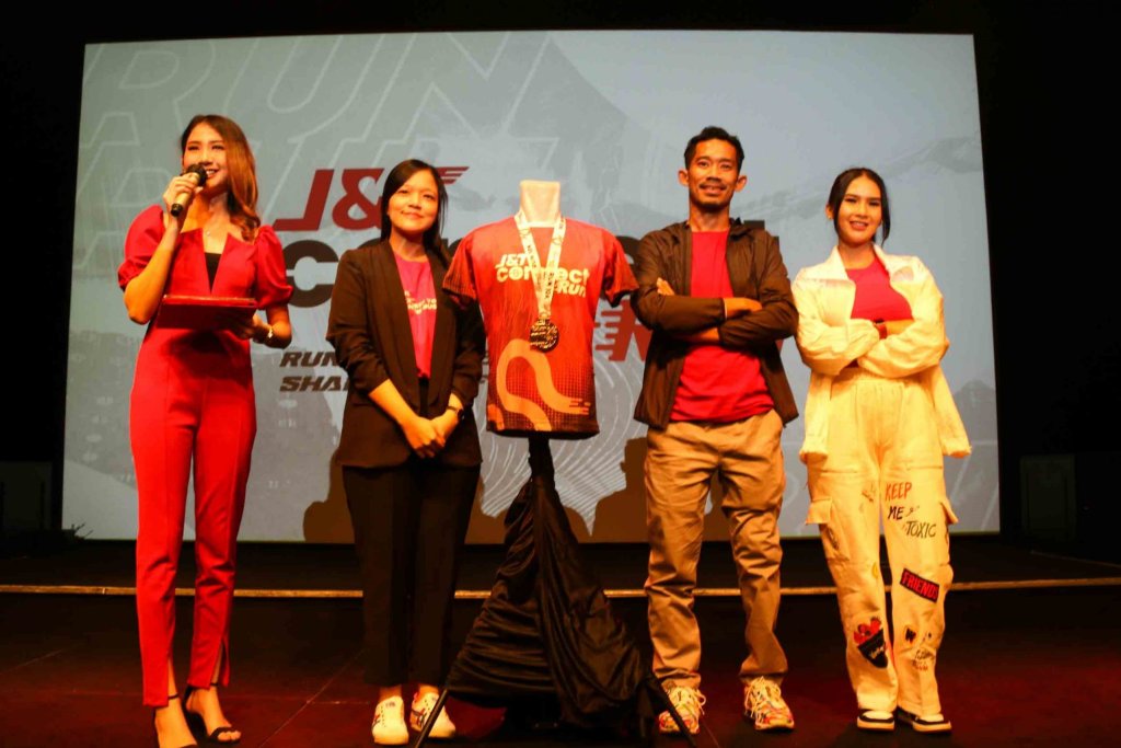 J&T Express, brand jasa pengiriman berskala global