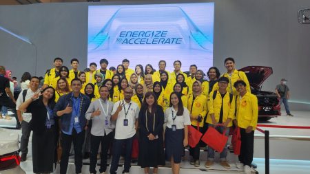 Honda Dikunjungi Mahasiswa Universitas