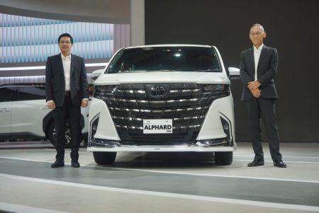 All New Alphard di Pameran GIIAS