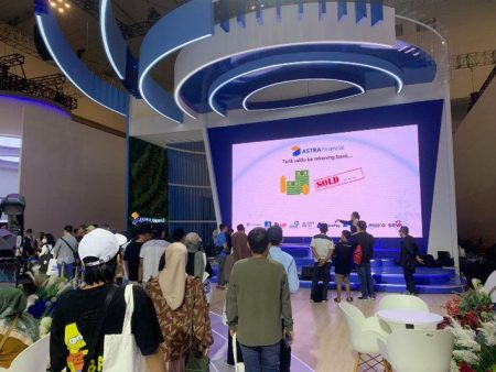 Astra Financial Menangkan Booth dan Miss