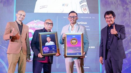 PT Kereta Api Indonesia (Persero) Raih Dua