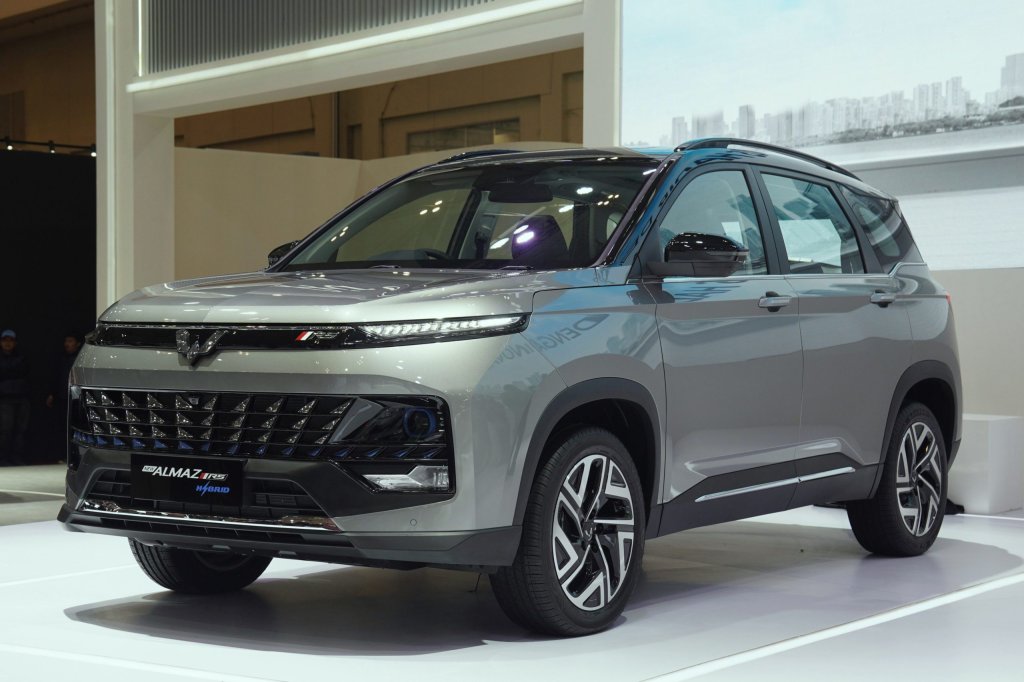 Wuling Tampilkan New Almaz RS di GIIAS