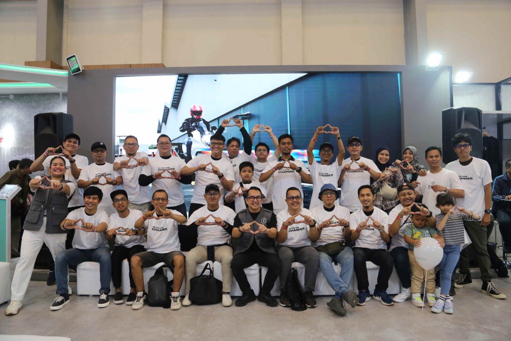 ALVA berkesempatan untuk bincang-bicang