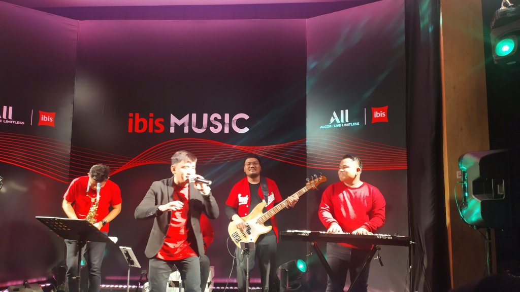 ibis MUSIC di ibis Gading Serpong, acara ini dipersembahkan