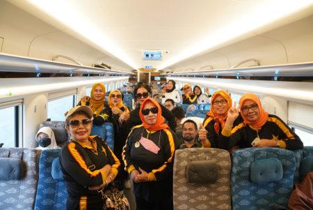KCIC menyediakan layanan khusus pemesanan tiket
