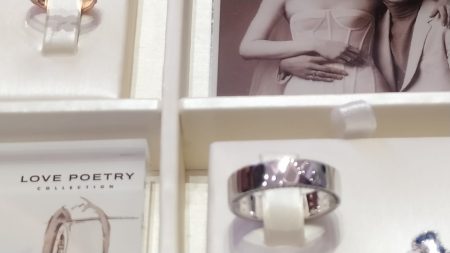 Frank & co. mengawali tahun baru meluncurkan koleksi