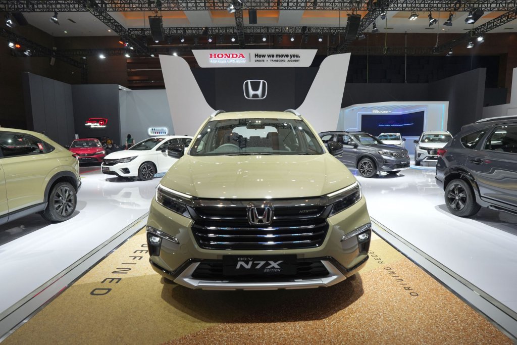 New Honda BR-V N7X Editon juga menawarkan standar