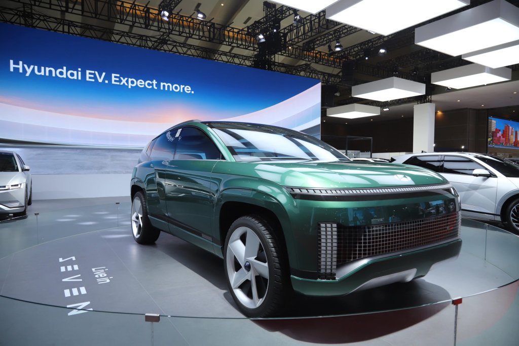 PT Hyundai Motors Indonesia (HMID) Â menampilkan