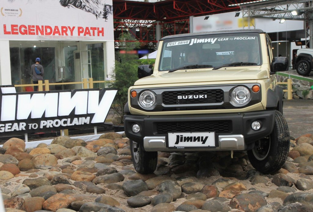 PT Suzuki Indomobil Sales (SIS) menampilkan 2 arena penuh