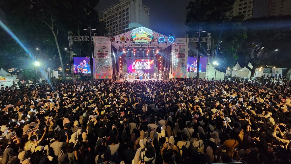 Lagu-lagu romantis yang dibawakan grup musik