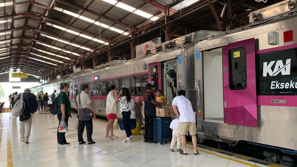 Sabtu, 6 Juli 2024, PT Kereta Api Indonesia