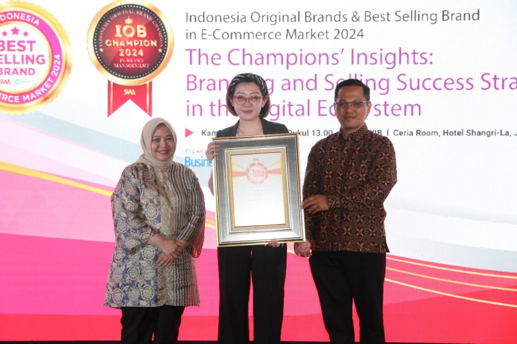 POLYTRON meraih penghargaan Indonesia Original