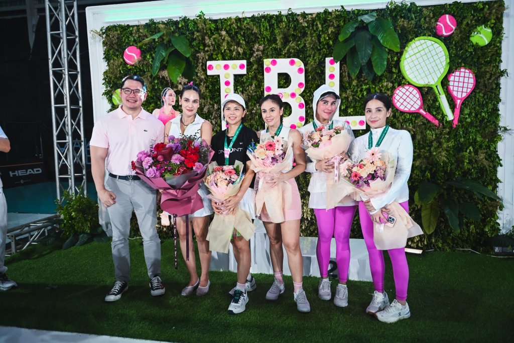Luna Maya, merayakan ulang tahunnya yang ke-41 dengan