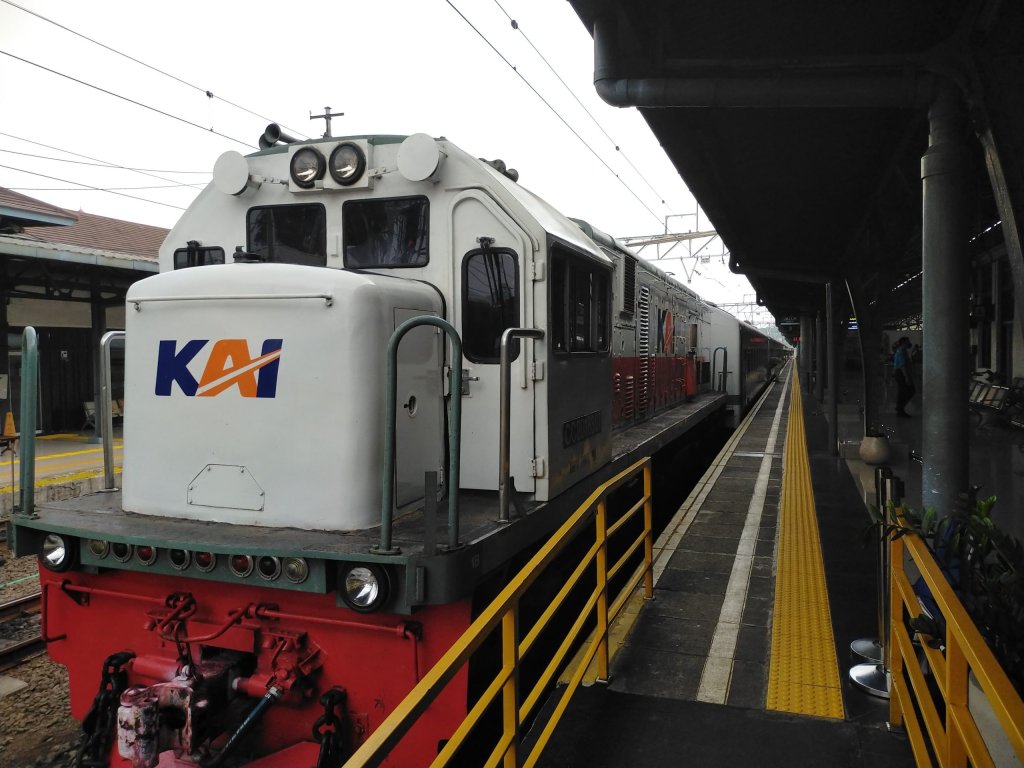 KAI Daop 1 Jakarta menawarkan diskon tarif kepada para