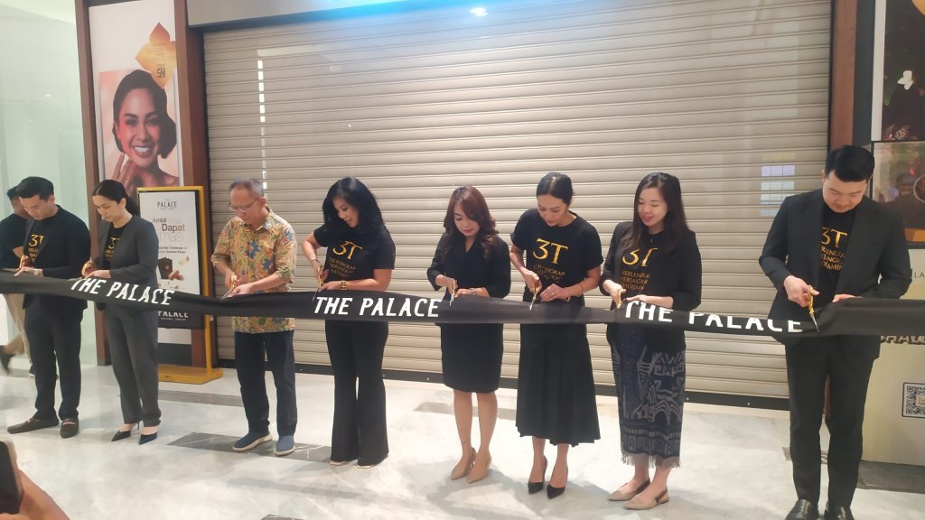 The Palace Jeweler, merek perhiasan emas dan berlian berkualitas
