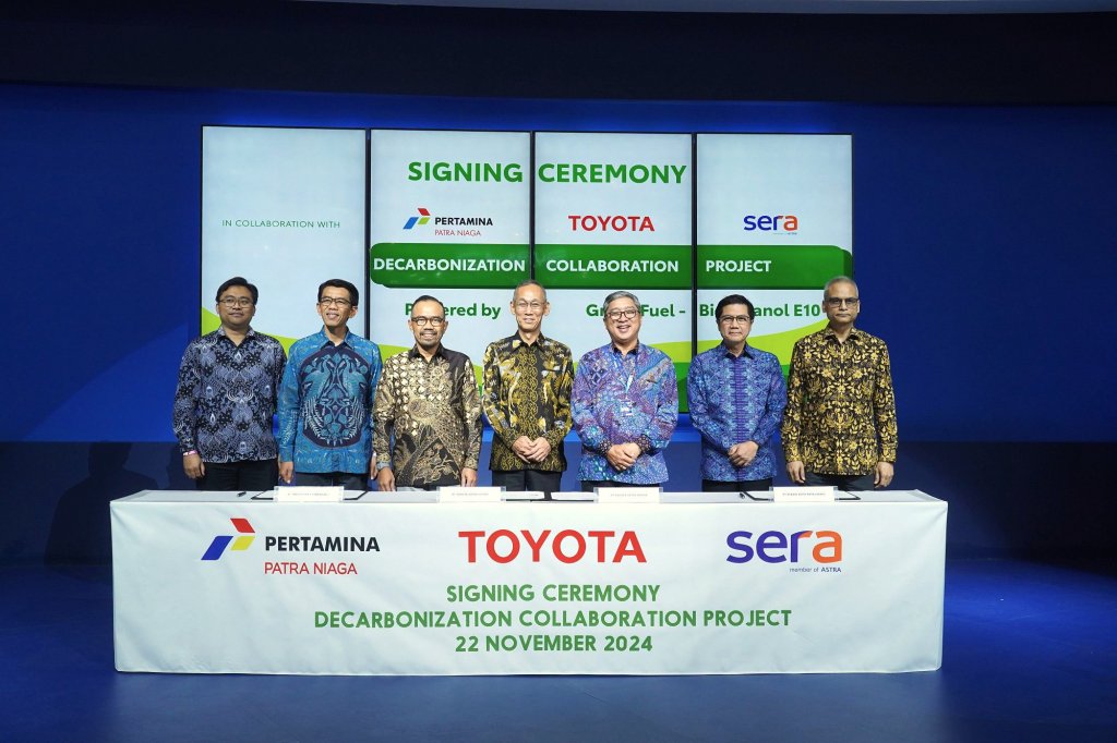 PT Toyota-Astra Motor (TAM) berkolaborasi dengan PT Pertamina