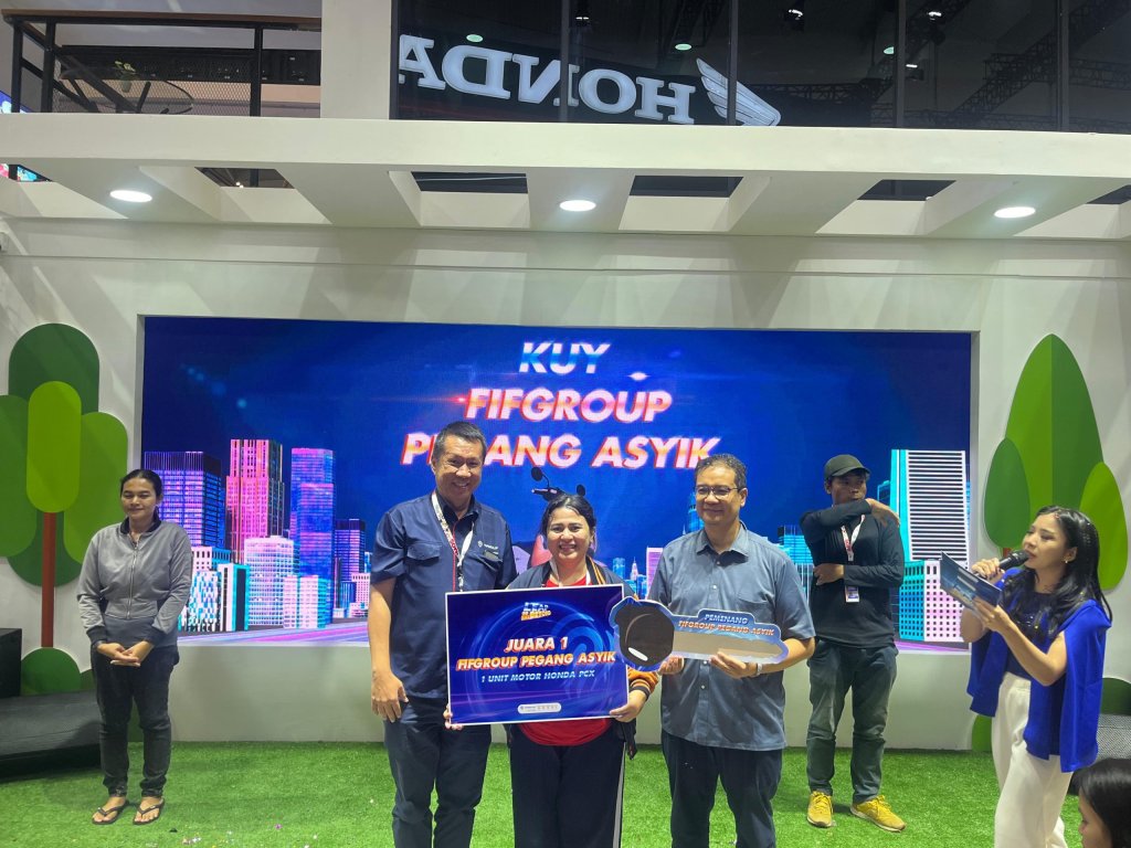 Indonesia Motor Show (IMOS) 2024 yang berlangsung meriah