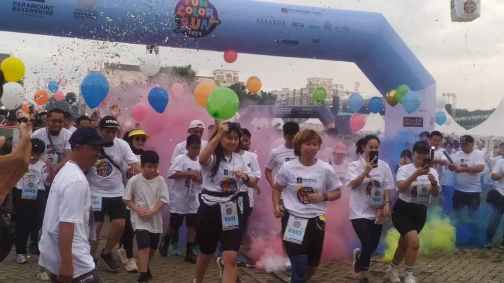 Paramount ”˜Fun Color Run”™ 2024 hadir mewarnai Kota Gading