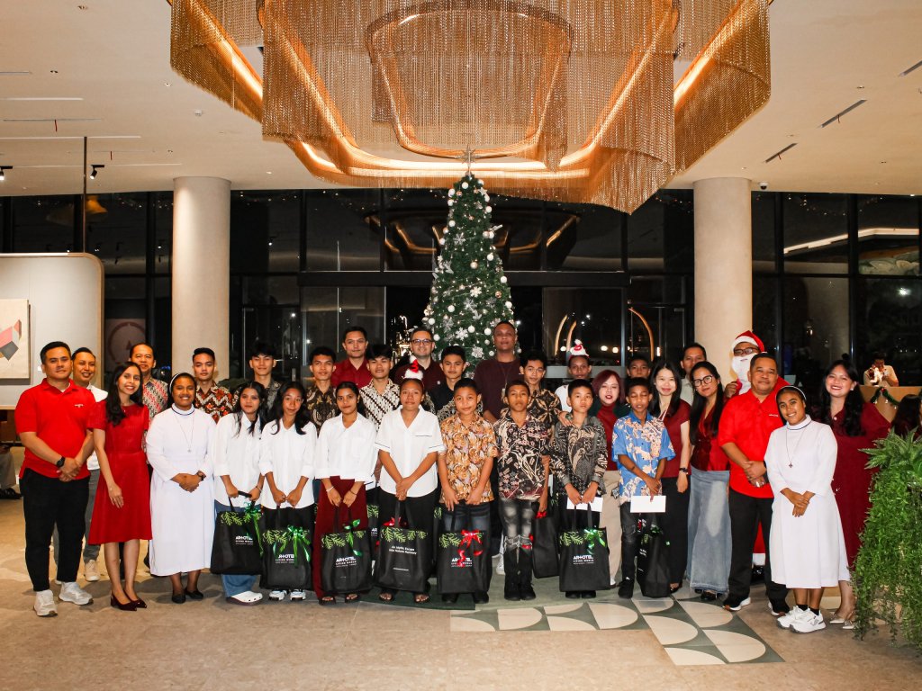 ARTOTEL Living World Kota Wisata - Cibubur menggelar