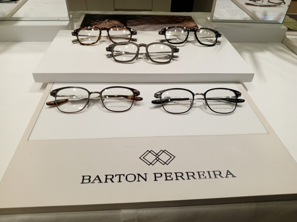 Optic Seis resmi meluncurkan Barton Perreira
